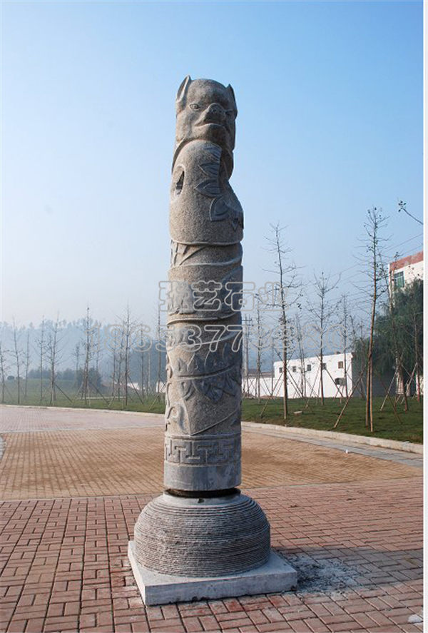 十二生肖文化柱豬