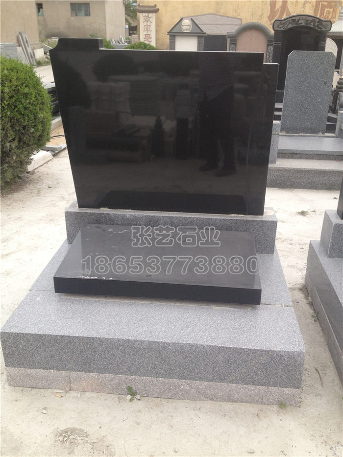 花崗巖墓碑墓群